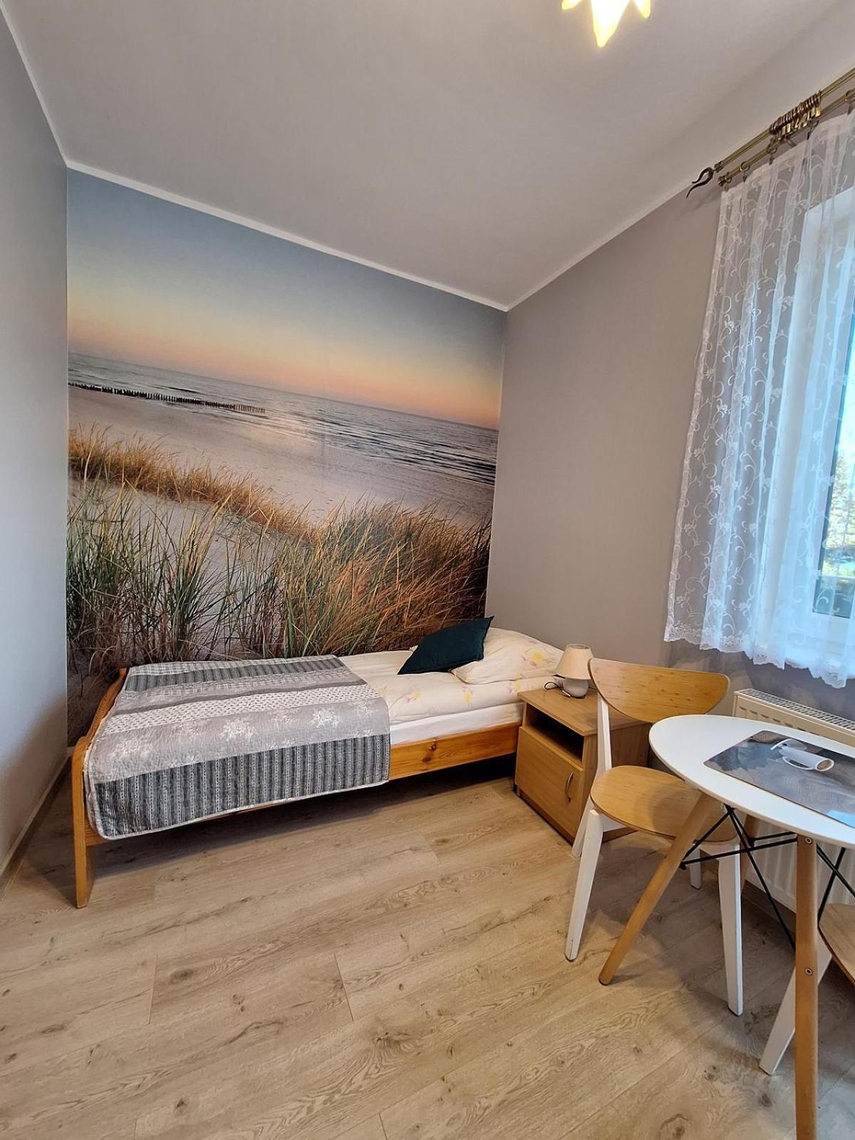 Helios Hotel Dębki Buitenkant foto